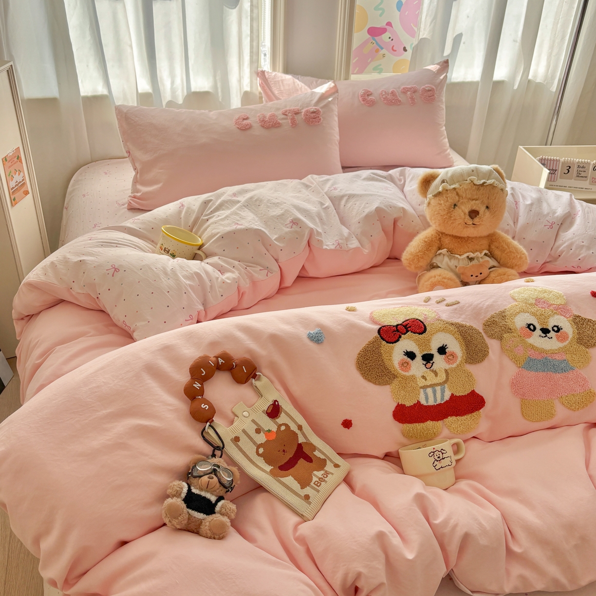 91家纺网 家纺一手货源 找家纺 色鬼布艺高端家居主号 2026新款古法毛巾绣四件套 快乐伙伴-粉