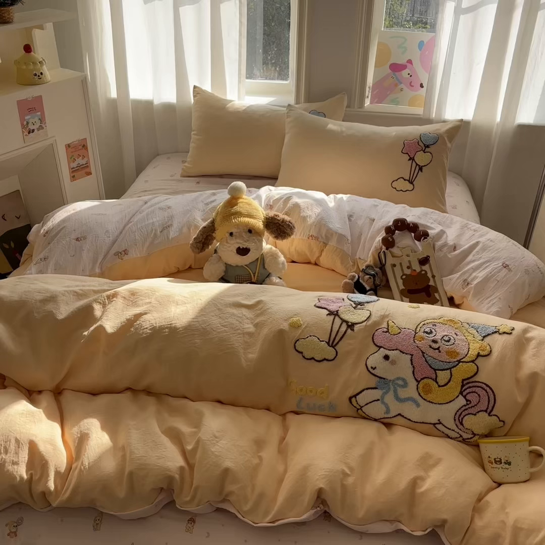 91家纺网 家纺一手货源 找家纺 色鬼布艺高端家居主号 2026新款古法毛巾绣四件套 气球星人-黄