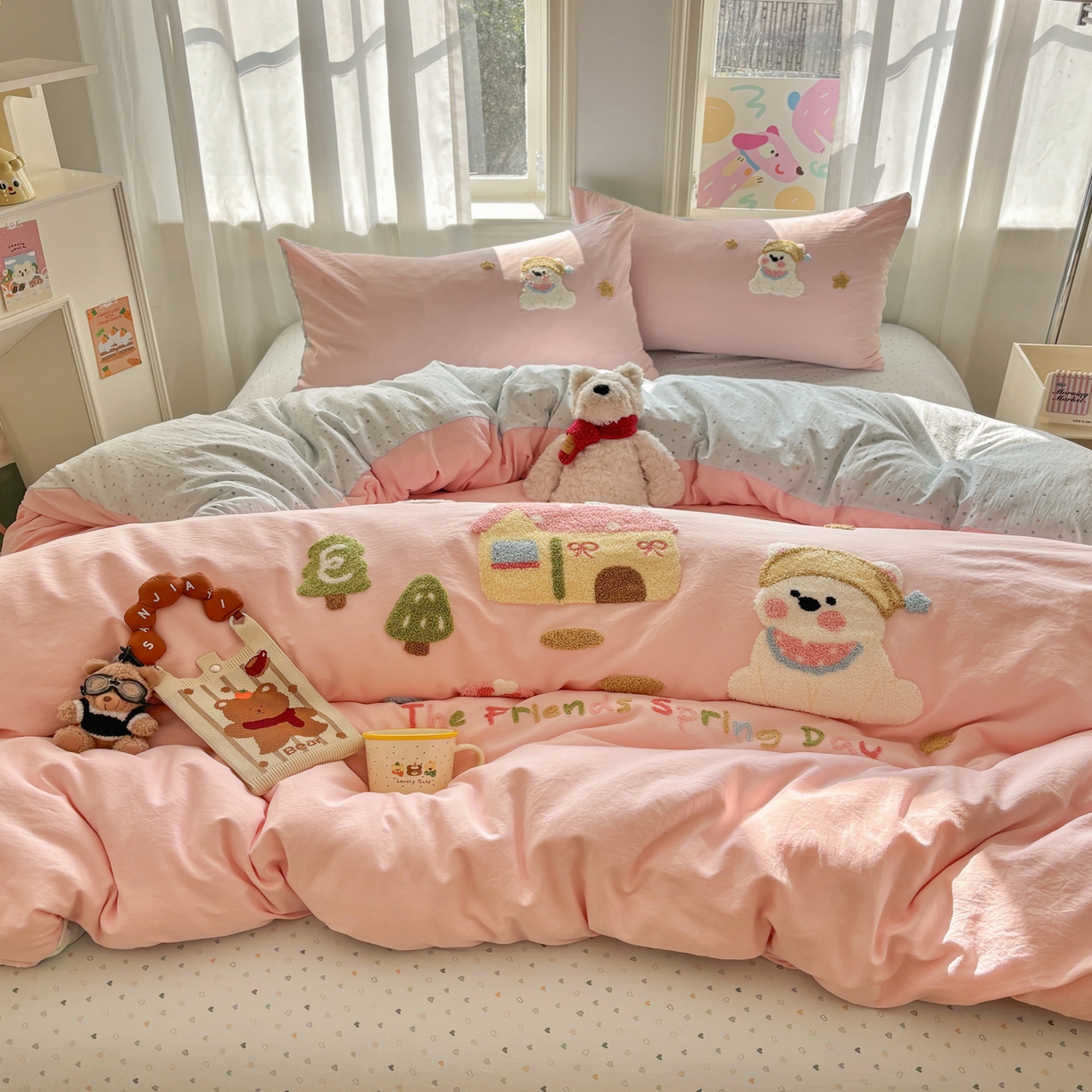 91家纺网 家纺一手货源 找家纺 色鬼布艺高端家居主号 2026新款古法毛巾绣四件套 雪瑞狗-粉