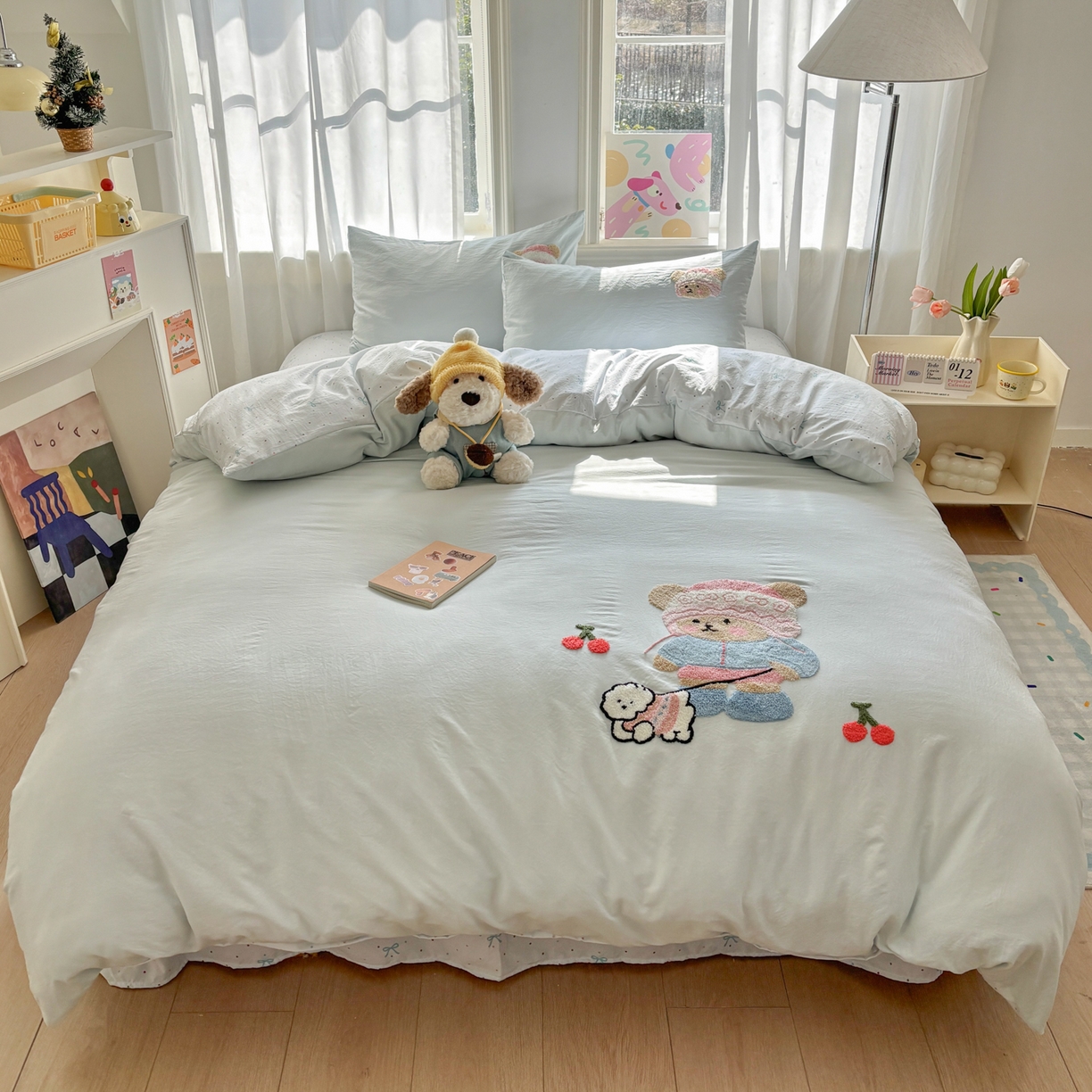 91家纺网 家纺一手货源 找家纺 色鬼布艺高端家居主号 2026新款古法毛巾绣四件套 樱桃小熊-蓝