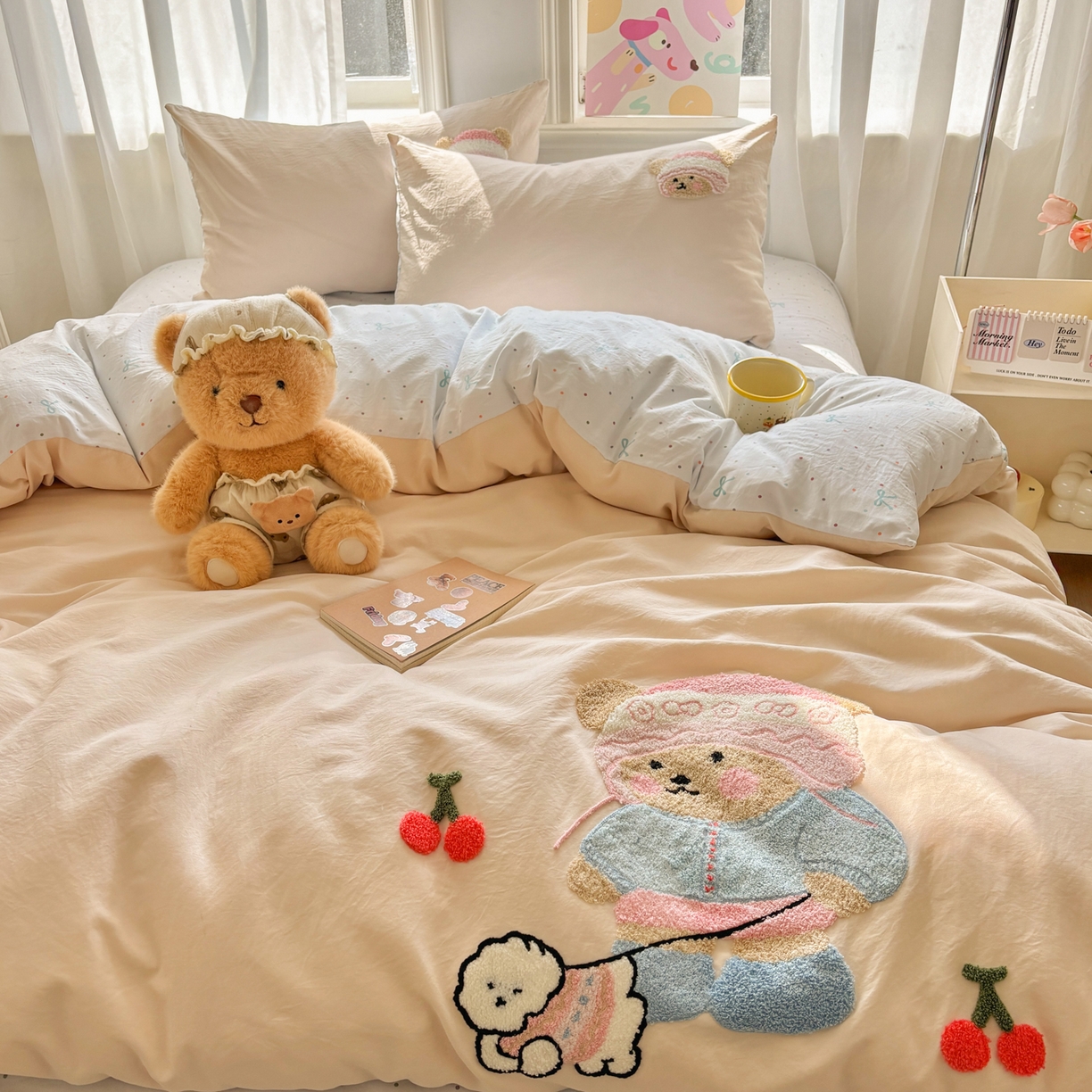 91家纺网 家纺一手货源 找家纺 色鬼布艺高端家居主号 2026新款古法毛巾绣四件套 樱桃小熊-香槟