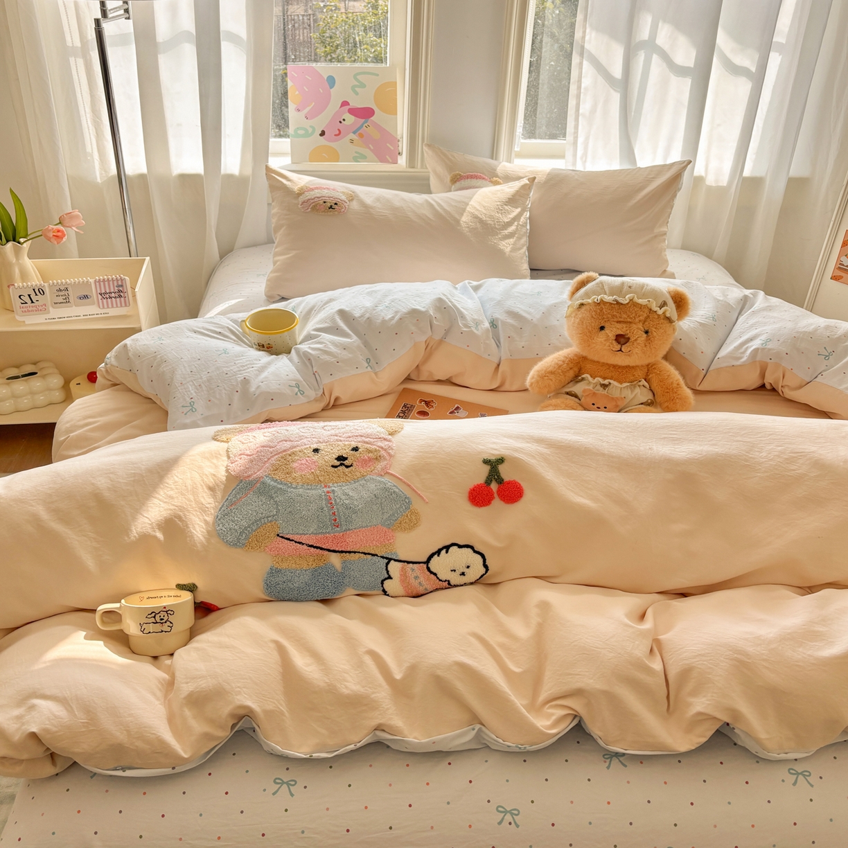 91家纺网 家纺一手货源 找家纺 色鬼布艺高端家居主号 2026新款古法毛巾绣四件套 樱桃小熊-香槟