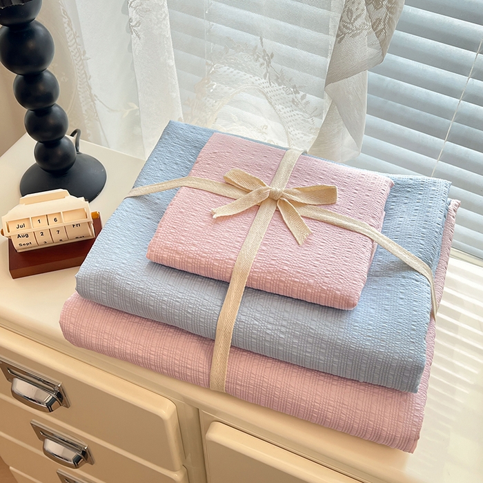 91家纺网 家纺一手货源 找家纺 优承佳生活馆 2026新款软糯双拼泡芙纱四件套 肉桂粉+天空蓝