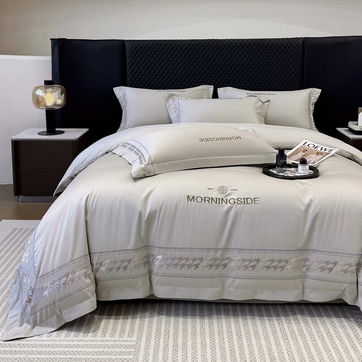 91家纺网 家纺一手货源 找家纺 优眠坊 2026春夏新款高档礼盒装5050S贡缎长绒棉刺绣四件套100%纯棉全棉轻奢床品-千鸟格 千鸟格-灰