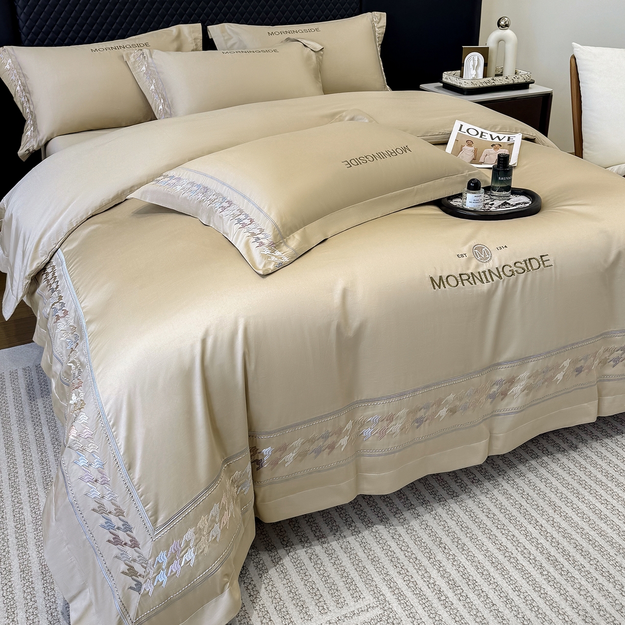 91家纺网 家纺一手货源 找家纺 优眠坊 2026春夏新款高档礼盒装5050S贡缎长绒棉刺绣四件套100%纯棉全棉轻奢床品-千鸟格 千鸟格-咖