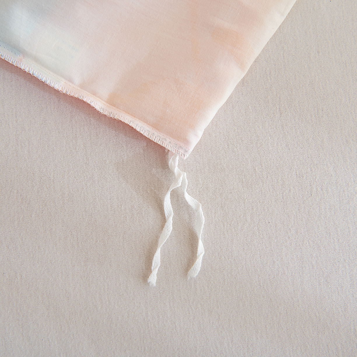 91家纺网 家纺一手货源 找家纺 御棉坊 2026新款A类40S全棉数码印花-萌萌季系列幼儿园儿童套件 萌萌小花兔