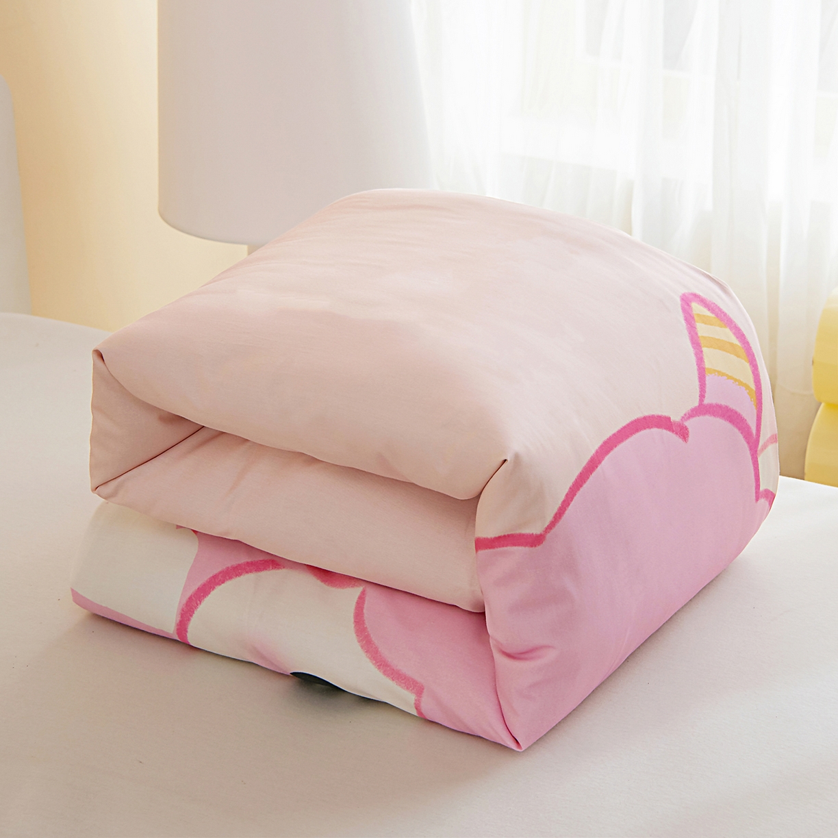 91家纺网 家纺一手货源 找家纺 御棉坊 2026新款A类40S全棉数码印花-萌萌季系列幼儿园儿童套件 萌萌小羊