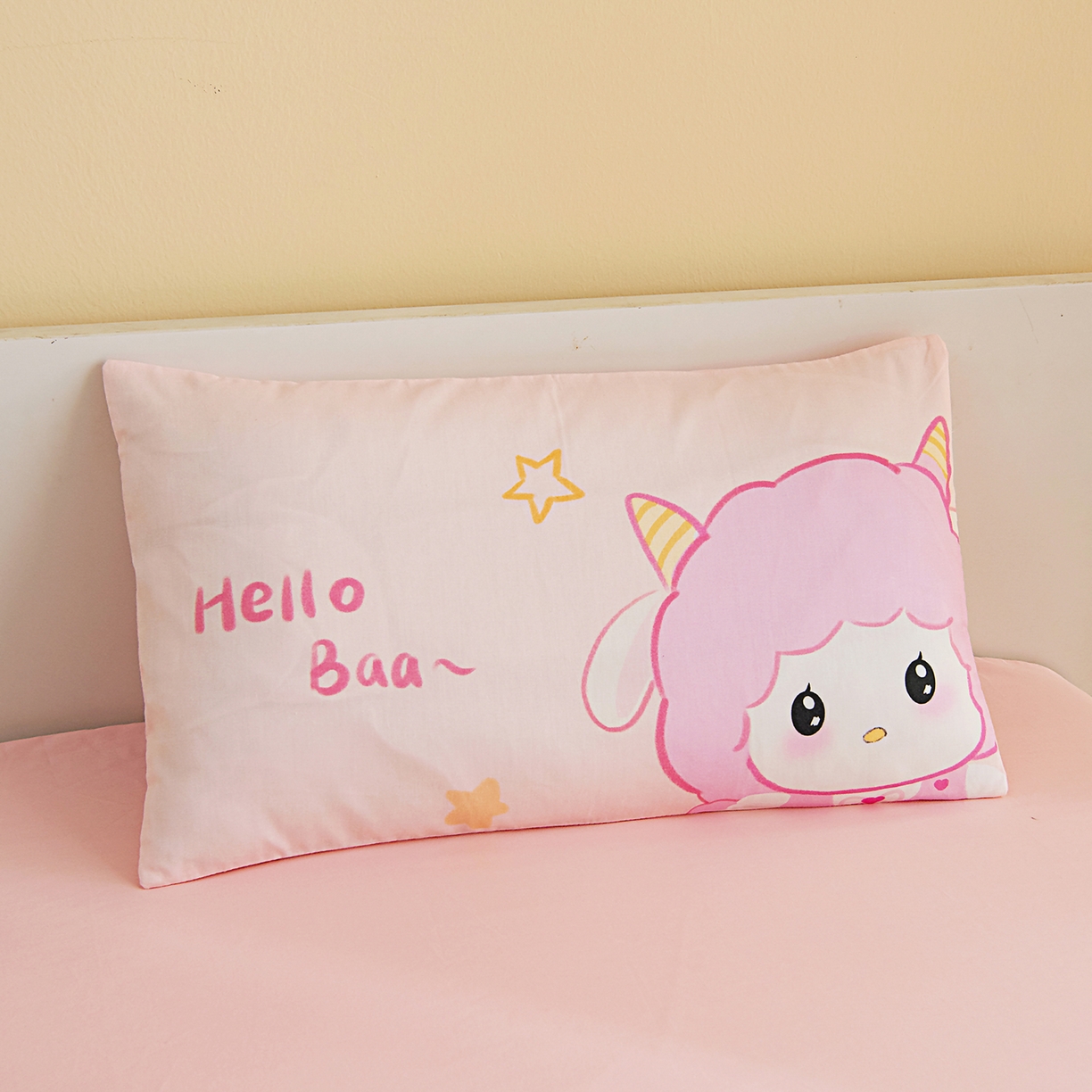 91家纺网 家纺一手货源 找家纺 御棉坊 2026新款A类40S全棉数码印花-萌萌季系列幼儿园儿童套件 萌萌小羊