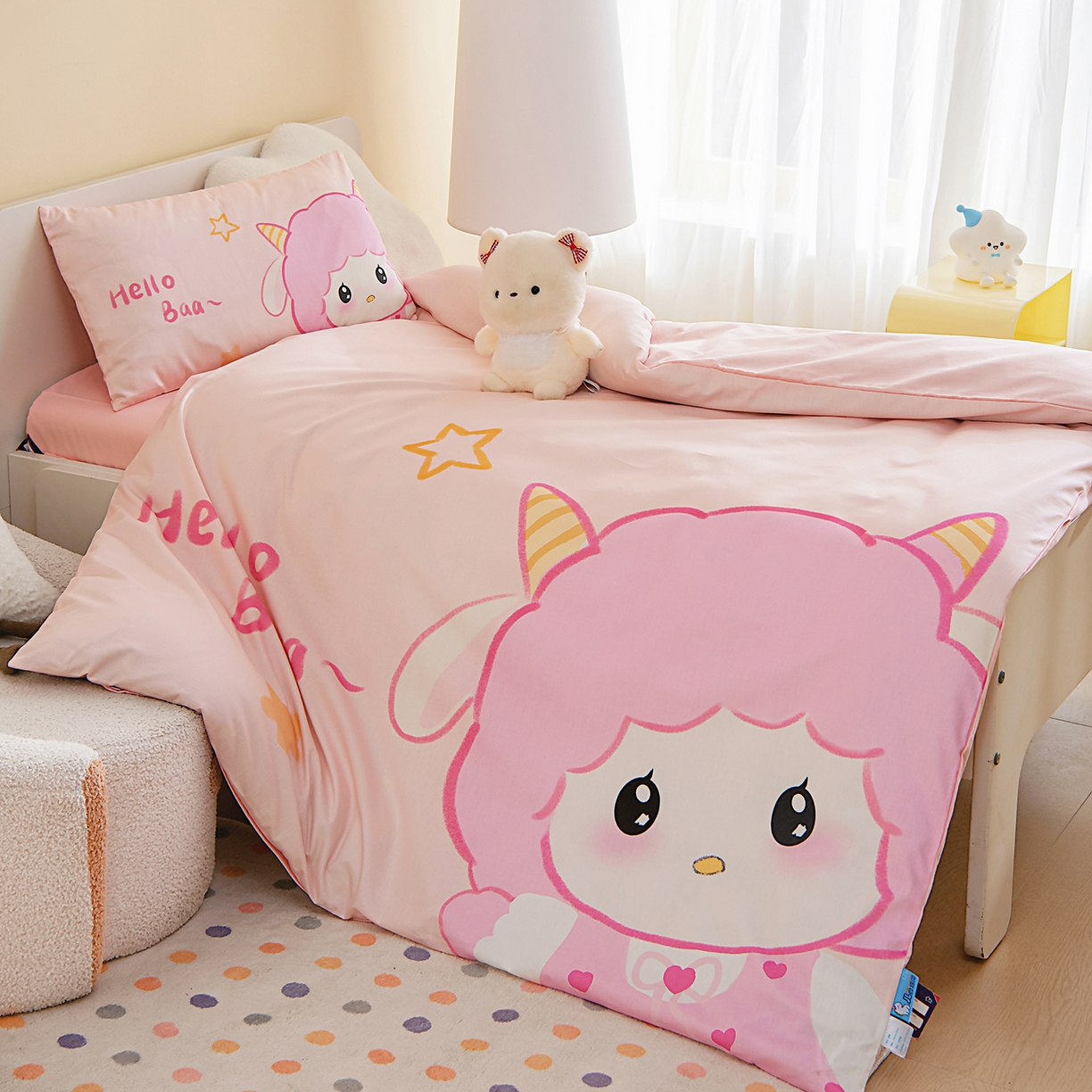 91家纺网 家纺一手货源 找家纺 御棉坊 2026新款A类40S全棉数码印花-萌萌季系列幼儿园儿童套件 萌萌小羊