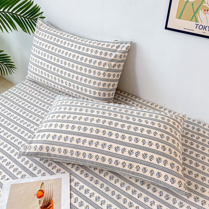 91家纺网 家纺一手货源 找家纺 棉乐町家居 2026新款工艺款原棉印花老粗布床单系列蓝心