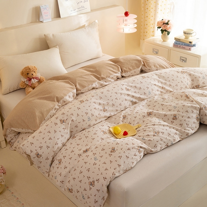 91家纺网 家纺一手货源 找家纺 八十八家纺 2025新款全棉12868系列单品被套 花间小熊