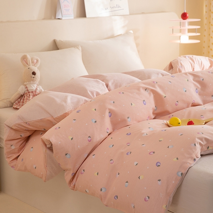 91家纺网 家纺一手货源 找家纺 八十八家纺 2025新款全棉12868系列单品被套 奶油草莓