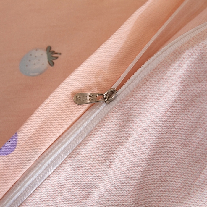 91家纺网 家纺一手货源 找家纺 八十八家纺 2025新款全棉12868系列单品被套 奶油草莓