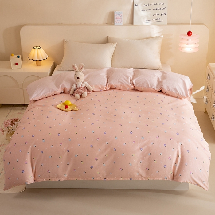 91家纺网 家纺一手货源 找家纺 八十八家纺 2025新款全棉12868系列单品被套 奶油草莓