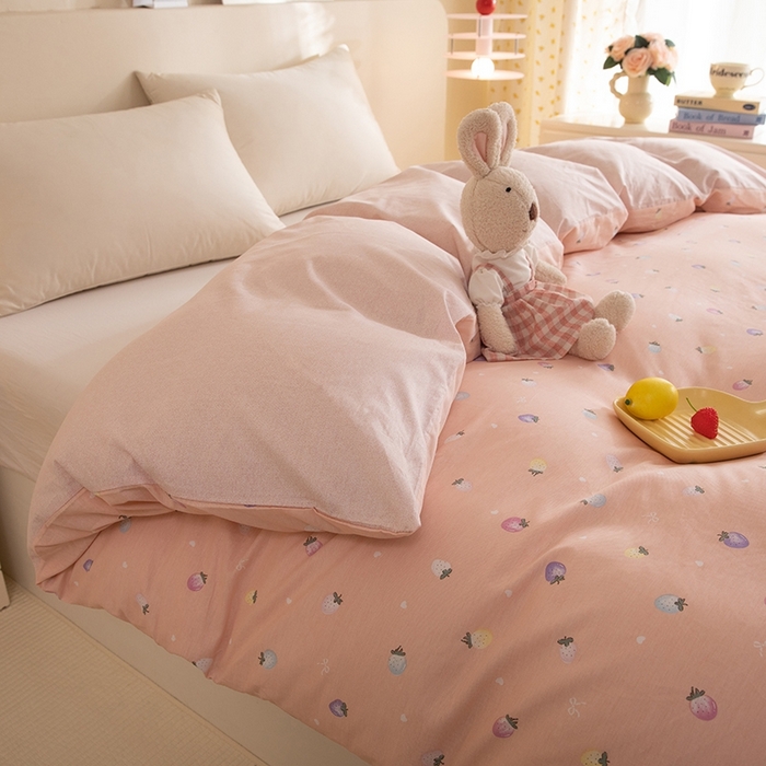 91家纺网 家纺一手货源 找家纺 八十八家纺 2025新款全棉12868系列单品被套 奶油草莓