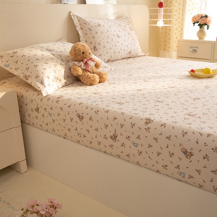 91家纺网 家纺一手货源 找家纺 八十八家纺 2025新款全棉12868系列单品床笠 花间小熊