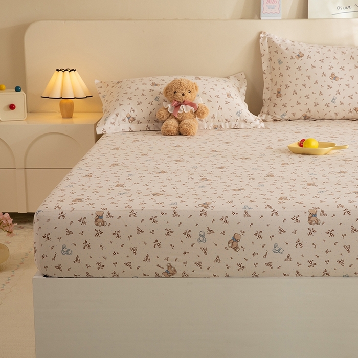 91家纺网 家纺一手货源 找家纺 八十八家纺 2025新款全棉12868系列单品床笠 花间小熊