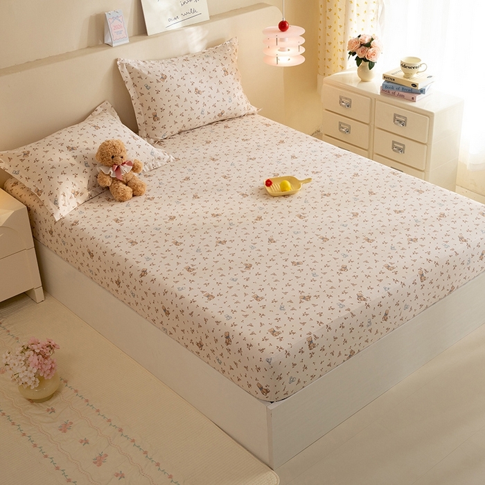 91家纺网 家纺一手货源 找家纺 八十八家纺 2025新款全棉12868系列单品床笠 花间小熊