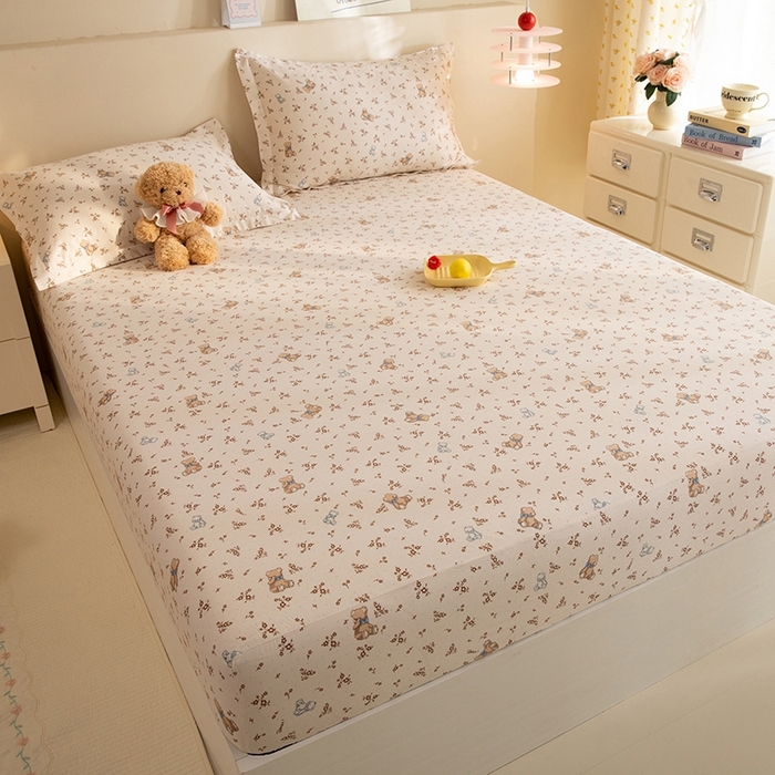 91家纺网 家纺一手货源 找家纺 八十八家纺 2025新款全棉12868系列单品床笠 花间小熊