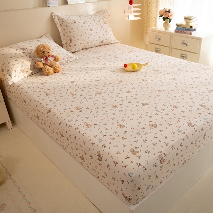 91家纺网 家纺一手货源 找家纺 八十八家纺 2025新款全棉12868系列单品床笠 花间小熊