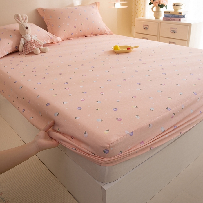 91家纺网 家纺一手货源 找家纺 八十八家纺 2025新款全棉12868系列单品床笠 奶油草莓