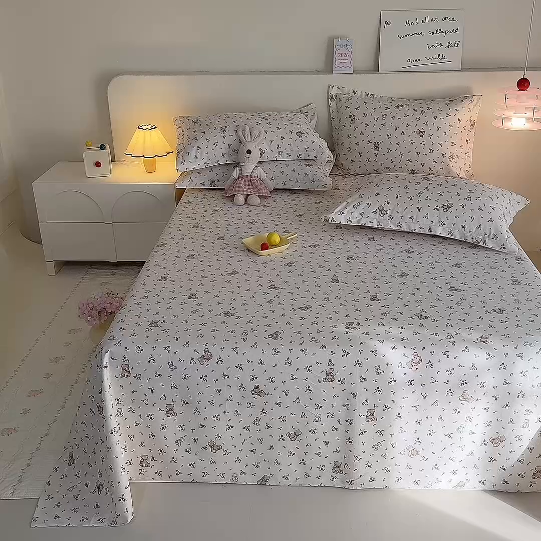 91家纺网 家纺一手货源 找家纺 八十八家纺2025新款全棉12868系列四件套单品床单 花间小熊