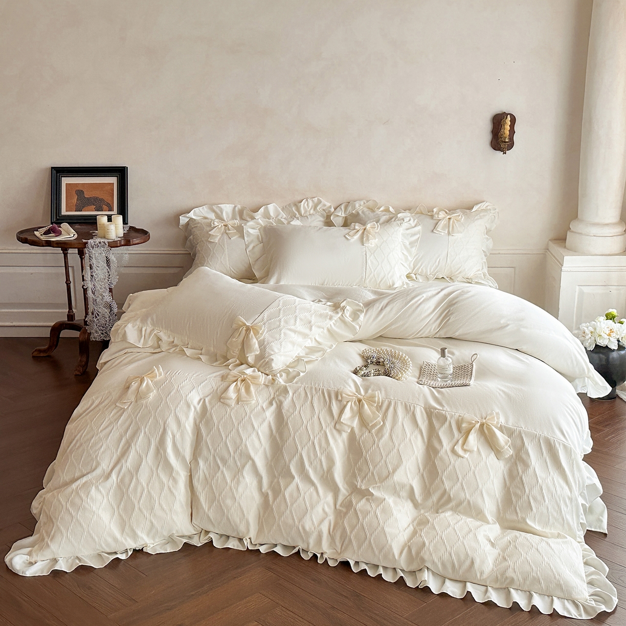 91家纺网 家纺一手货源 找家纺 （总）你好美丽 2026春夏新款水洗棉拼接泡泡纱蝴蝶结花边工艺款四件套 -梦露