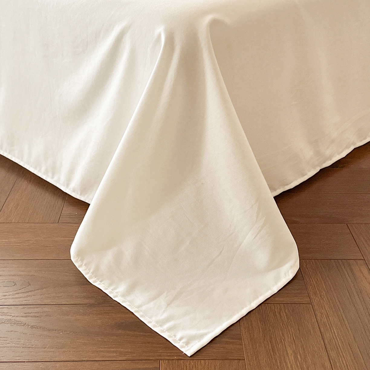 91家纺网 家纺一手货源 找家纺 你好美丽 2026春夏新款水洗棉拼接泡泡纱蝴蝶结花边工艺款四件套 -梦露 梦露白