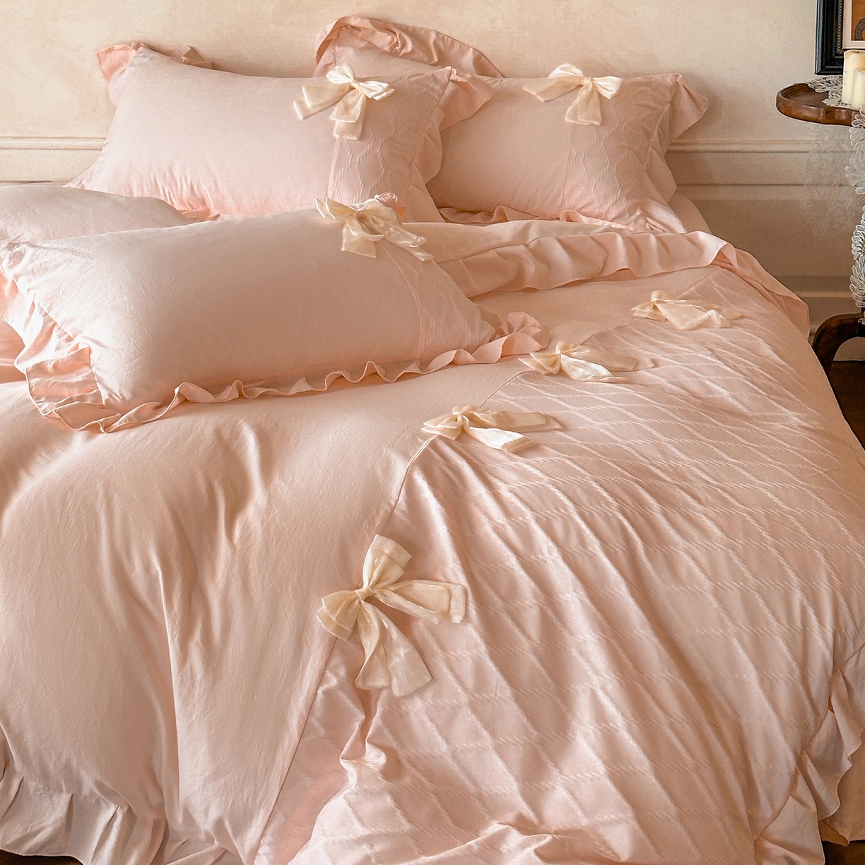 91家纺网 家纺一手货源 找家纺 你好美丽 2026春夏新款水洗棉拼接泡泡纱蝴蝶结花边工艺款四件套 -梦露 梦露玉