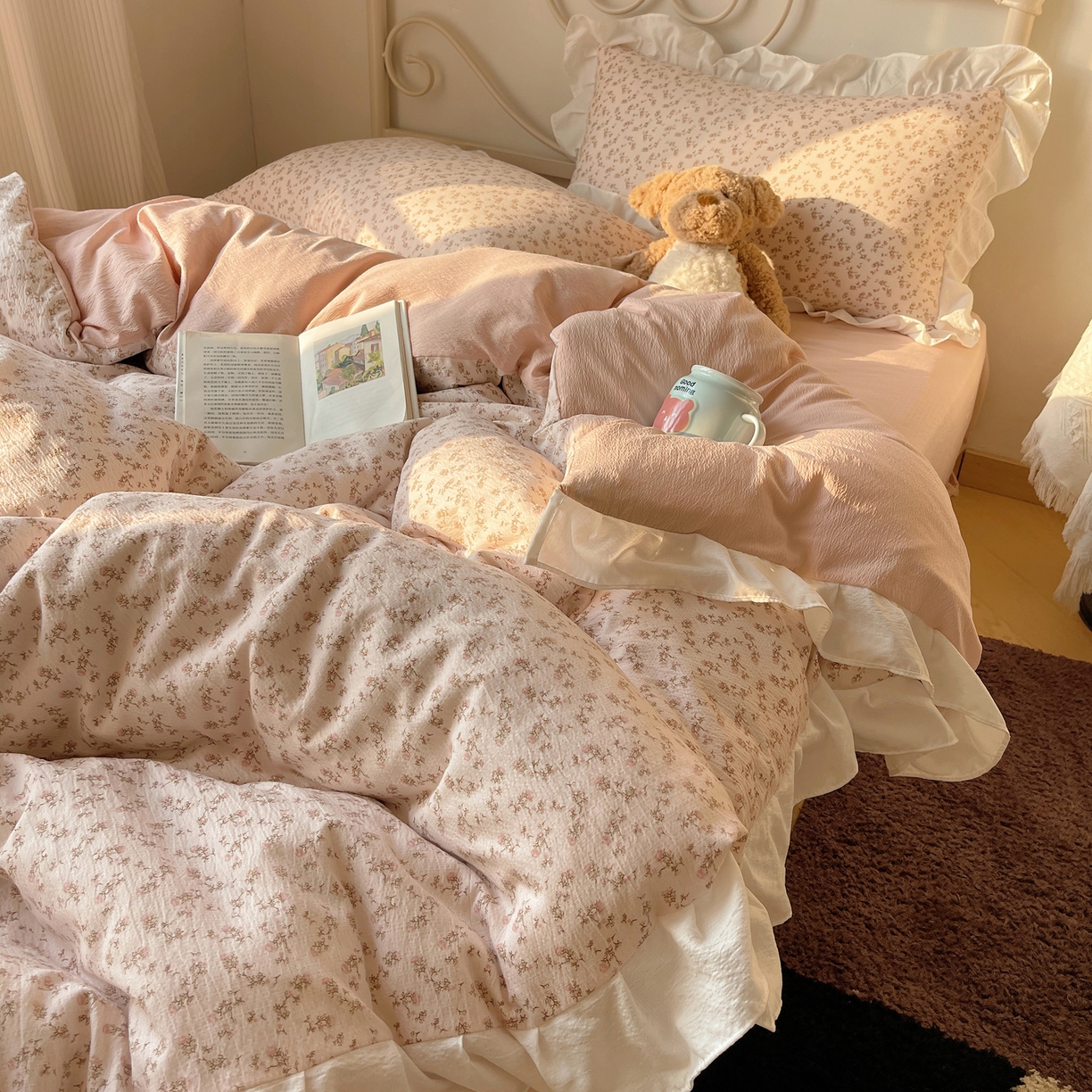 91家纺网 家纺一手货源 找家纺 美乐迪家纺 2026新款云感双层纱花边四件套 粉色小花