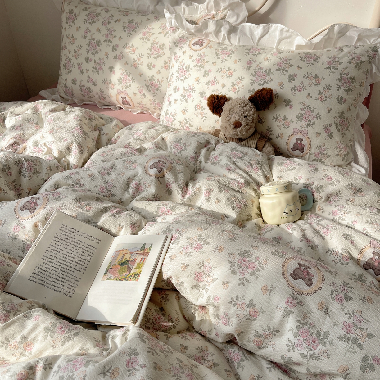 91家纺网 家纺一手货源 找家纺 美乐迪家纺 2026新款云感双层纱花边四件套 花园小熊