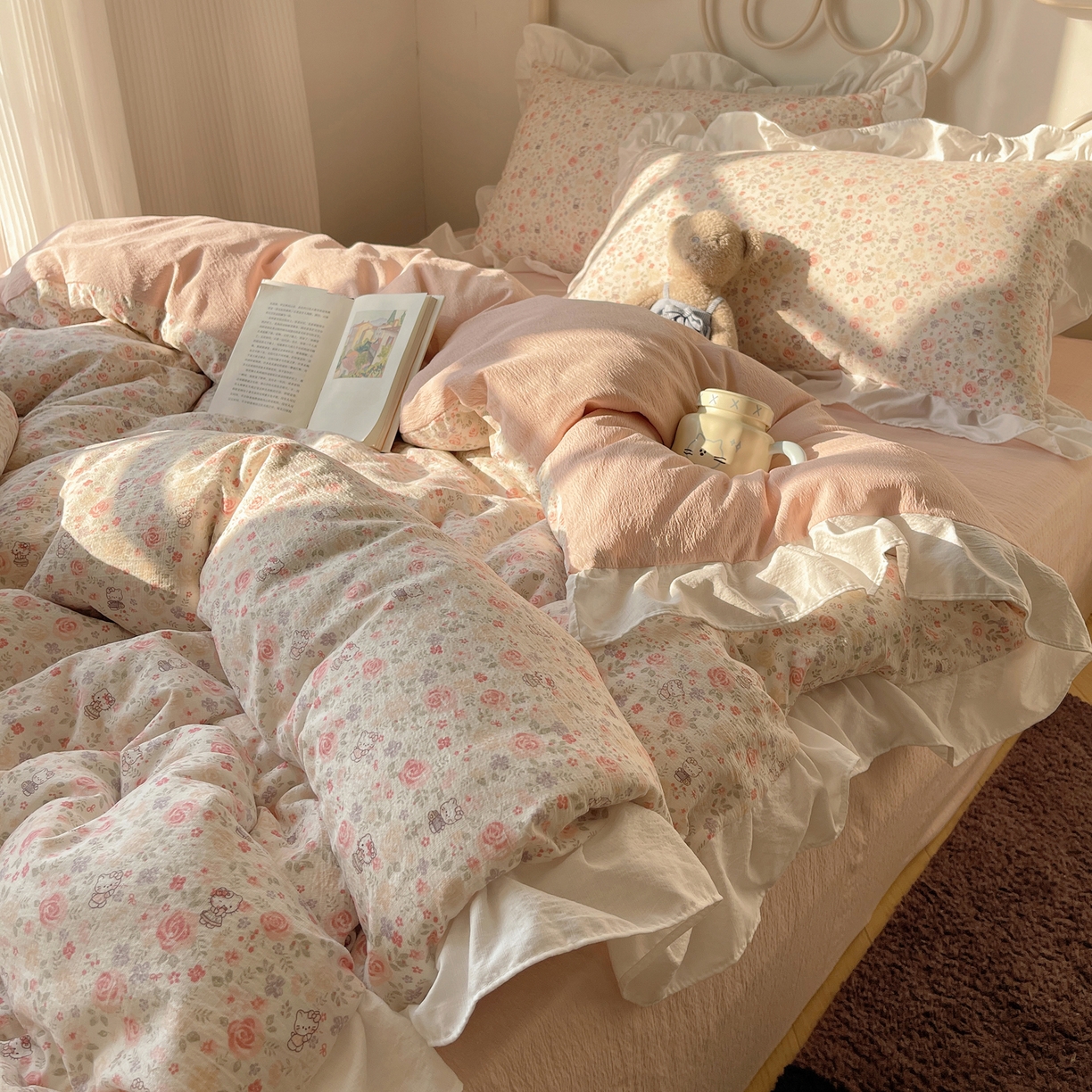 91家纺网 家纺一手货源 找家纺 美乐迪家纺 2026新款云感双层纱花边四件套 甜心小猫