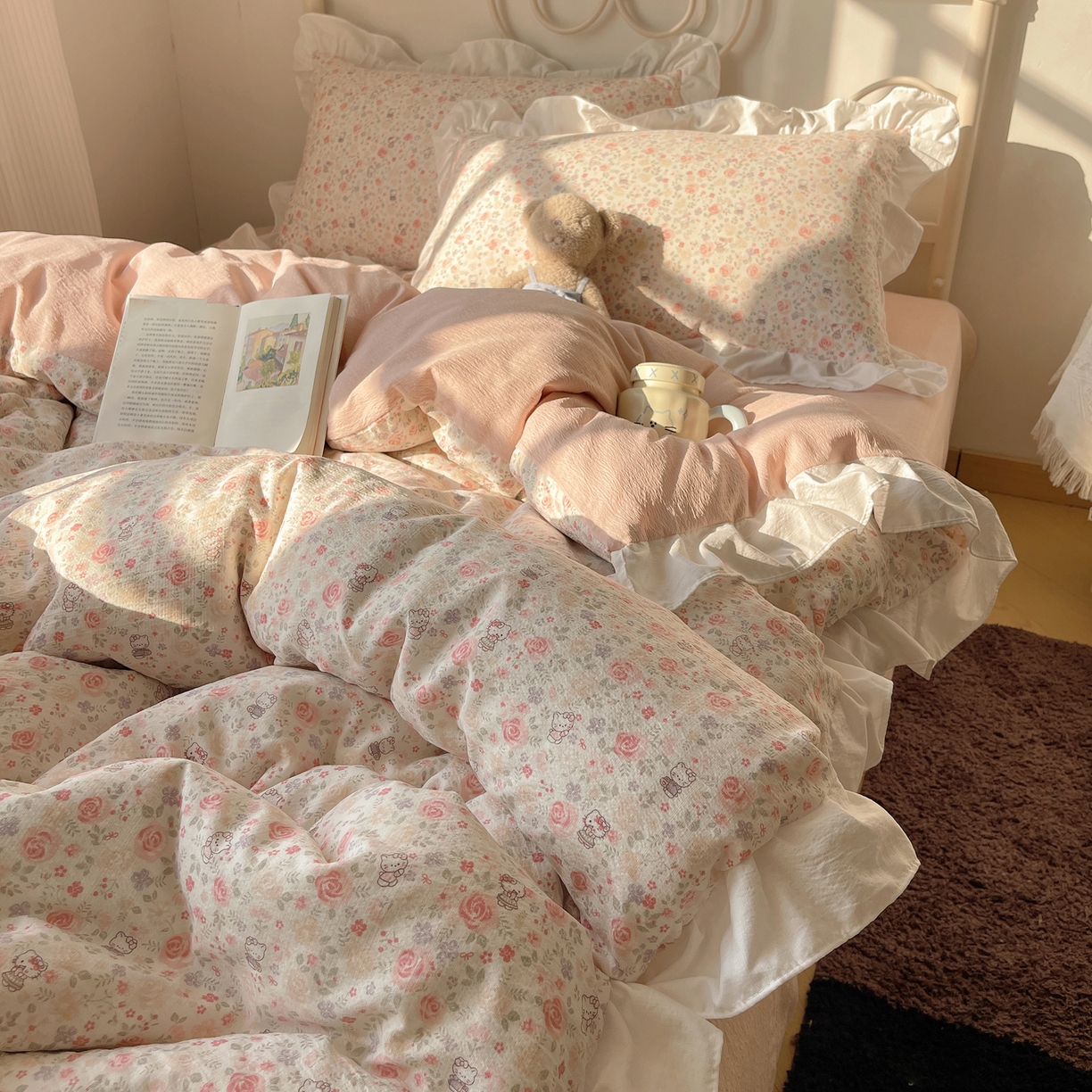 91家纺网 家纺一手货源 找家纺 美乐迪家纺 2026新款云感双层纱花边四件套 甜心小猫