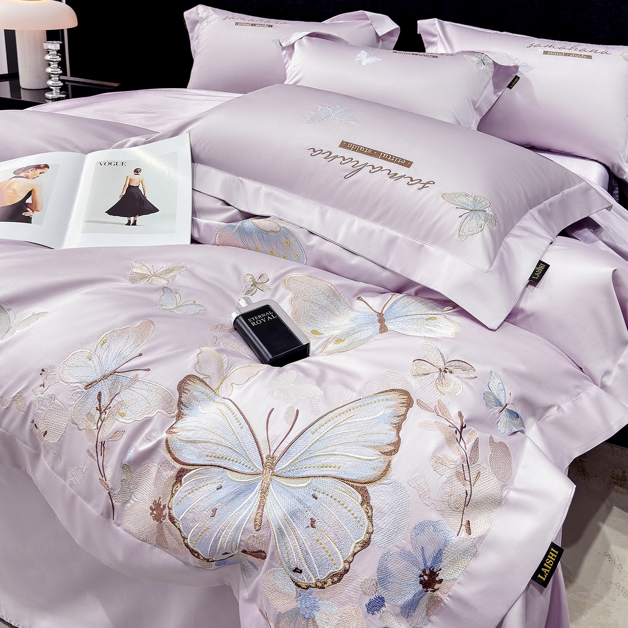 91家纺网 家纺一手货源 找家纺 莱势 2026新款50s贡缎100支长绒棉全棉纯棉刺绣绣花四件套高端礼盒蝶梦系列 梦幻紫