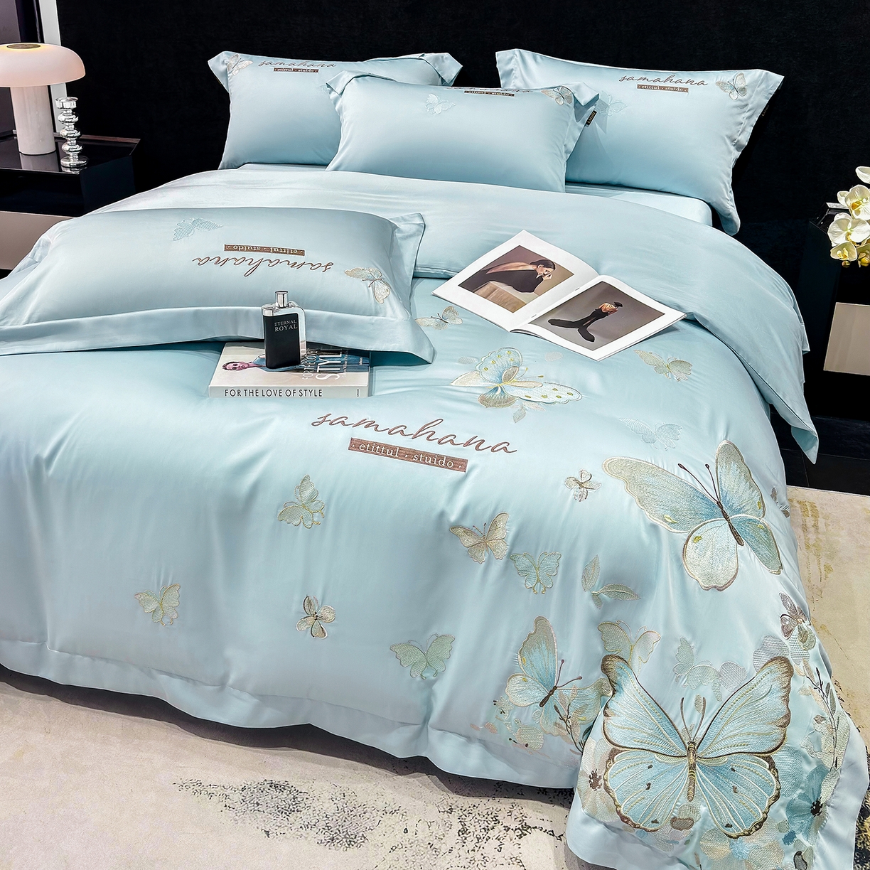 91家纺网 家纺一手货源 找家纺 莱势 2026新款50s贡缎100支长绒棉全棉纯棉刺绣绣花四件套高端礼盒蝶梦系列 天空蓝