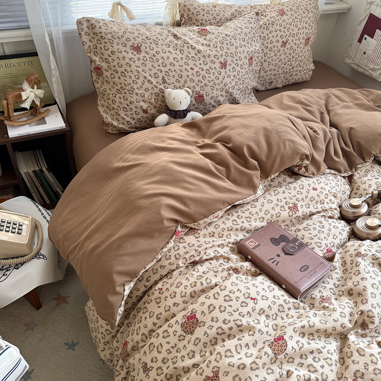 91家纺网 家纺一手货源 找家纺 原素 2026新款小清新水洗双层纱四件套 豹纹猫咪