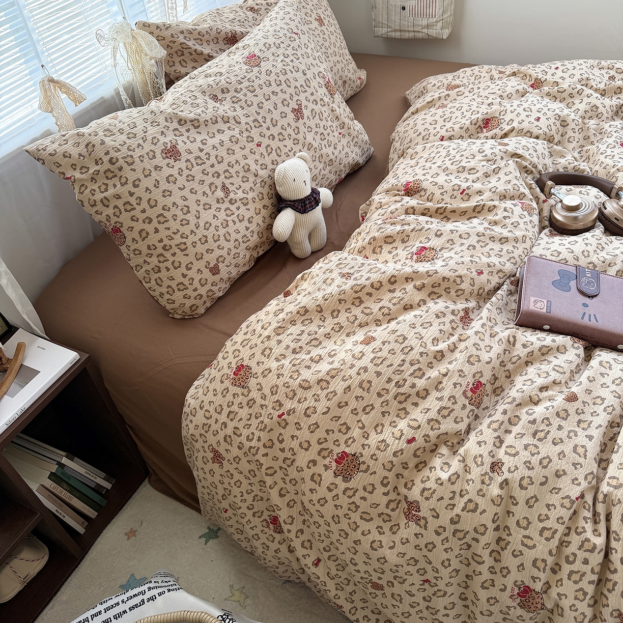 91家纺网 家纺一手货源 找家纺 原素 2026新款小清新水洗双层纱四件套 豹纹猫咪