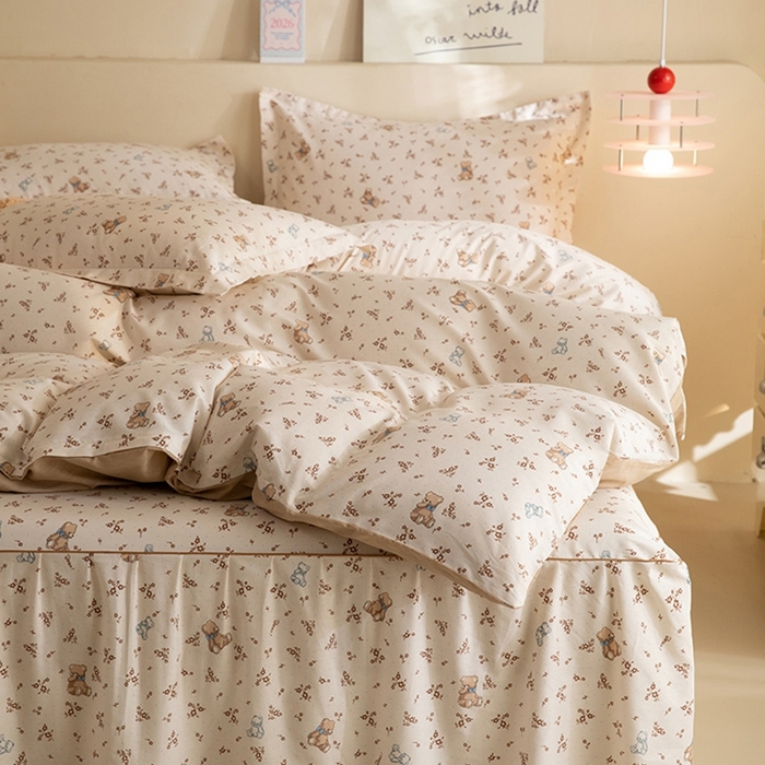 91家纺网 家纺一手货源 找家纺 八十八家纺 2025新款全棉12868床裙款四件套 花间小熊