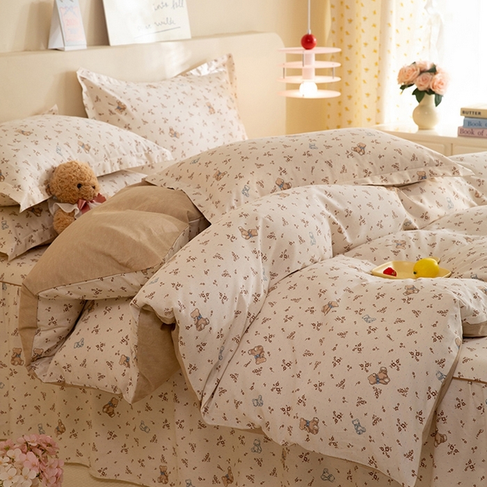 91家纺网 家纺一手货源 找家纺 八十八家纺 2025新款全棉12868床裙款四件套 花间小熊