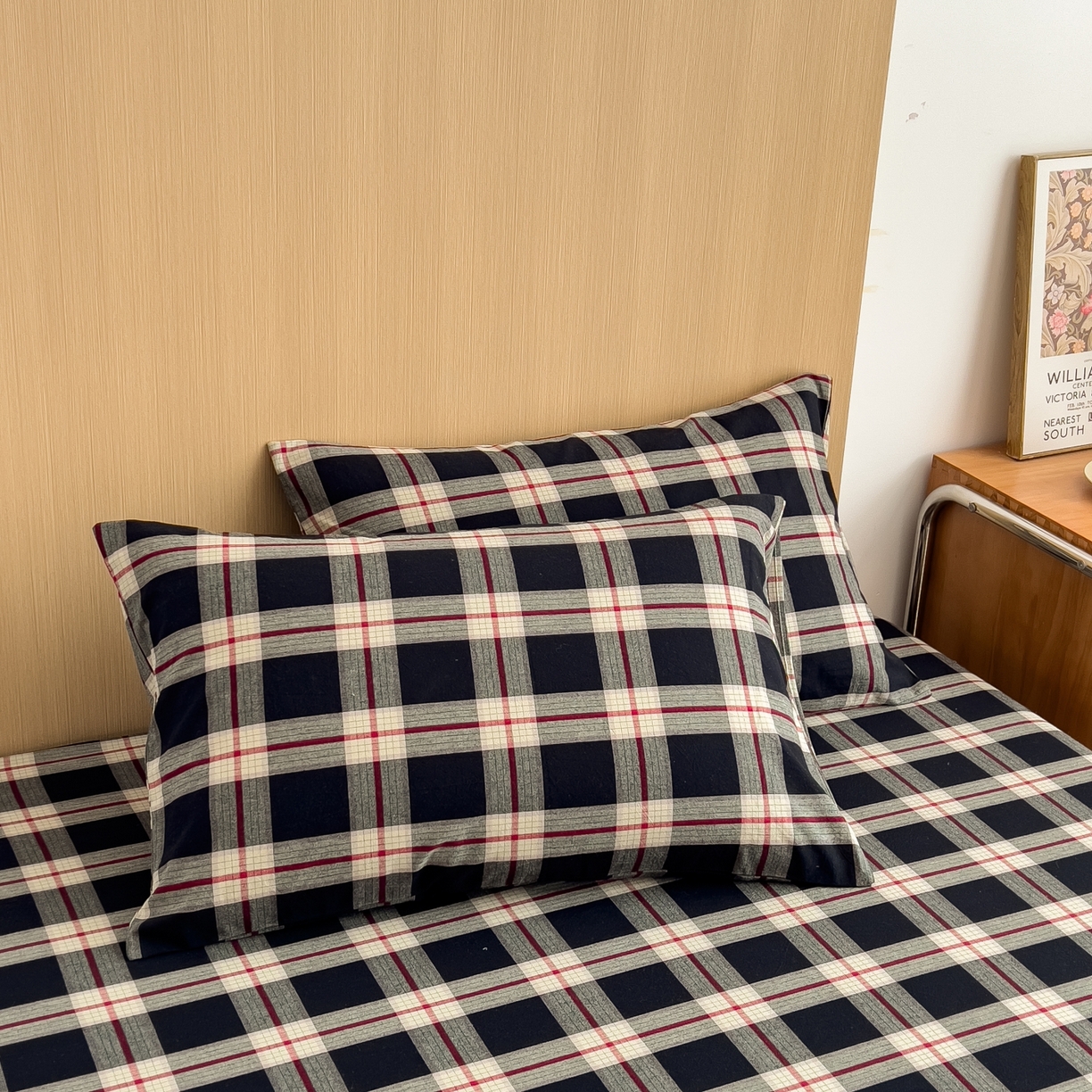 91家纺网 家纺一手货源 找家纺 女子家纺 2026新款A类全棉色织水洗棉四件套单品系列 富士草莓大格