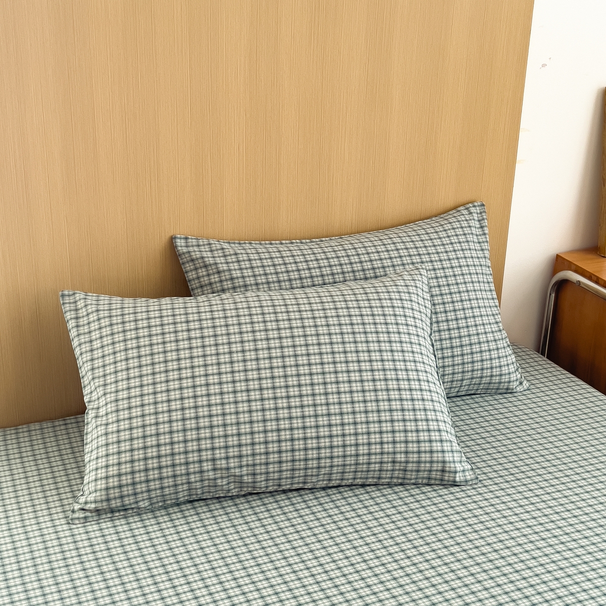 91家纺网 家纺一手货源 找家纺 女子家纺 2026新款A类全棉色织水洗棉四件套单品系列 梦幻格-兰绿