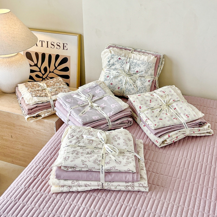 91家纺网 家纺一手货源 找家纺 斯卡诺家纺 2026新款全棉纯棉花边床盖四件套 组合图 仅供参考