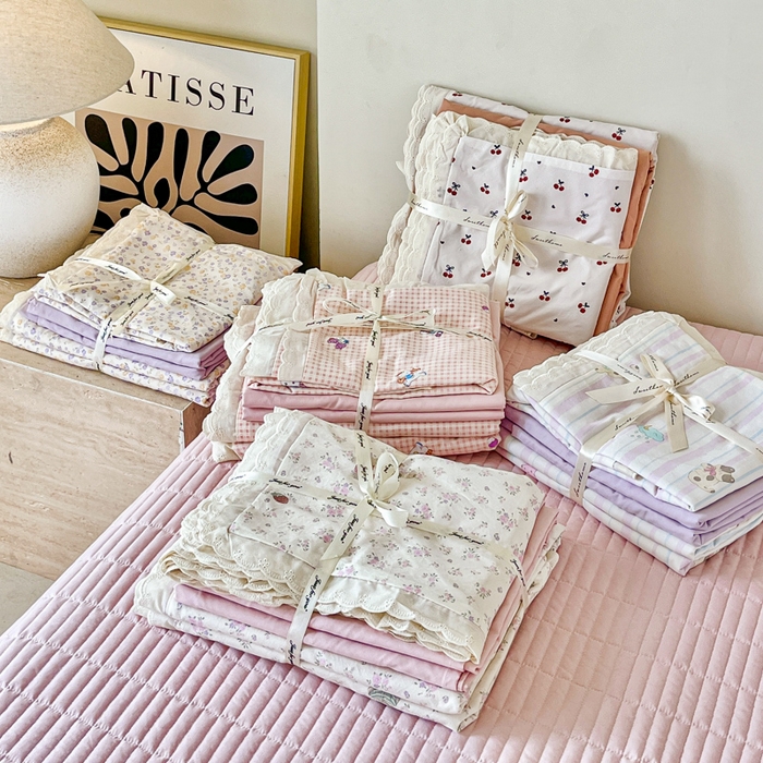 91家纺网 家纺一手货源 找家纺 斯卡诺家纺 2026新款全棉纯棉花边床盖四件套 组合图 仅供参考