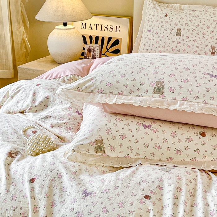 91家纺网 家纺一手货源 找家纺 斯卡诺家纺 2026新款全棉纯棉花边床盖四件套 哆咪熊-纯棉花边