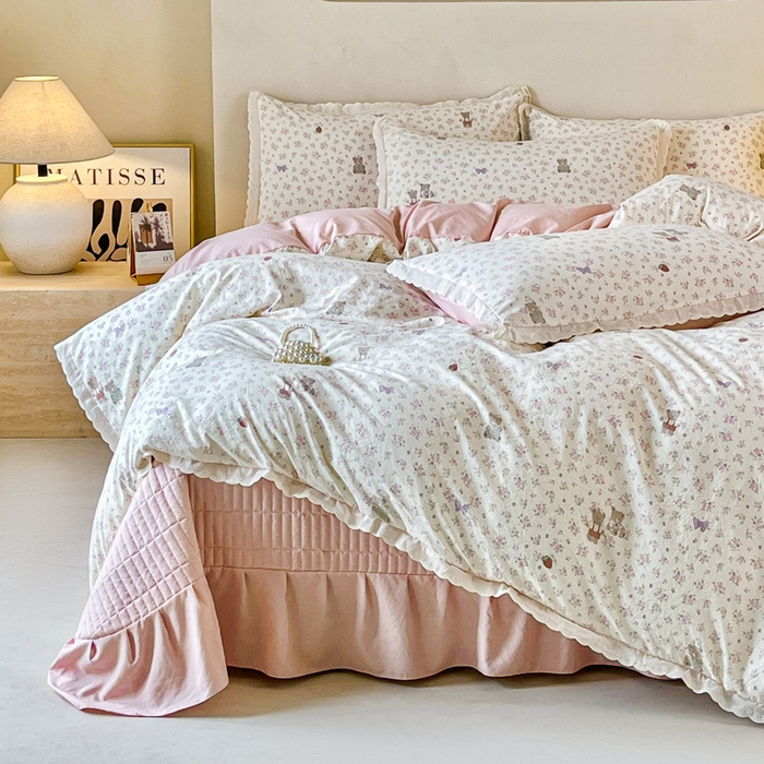 91家纺网 家纺一手货源 找家纺 斯卡诺家纺 2026新款全棉纯棉花边床盖四件套 哆咪熊-纯棉花边