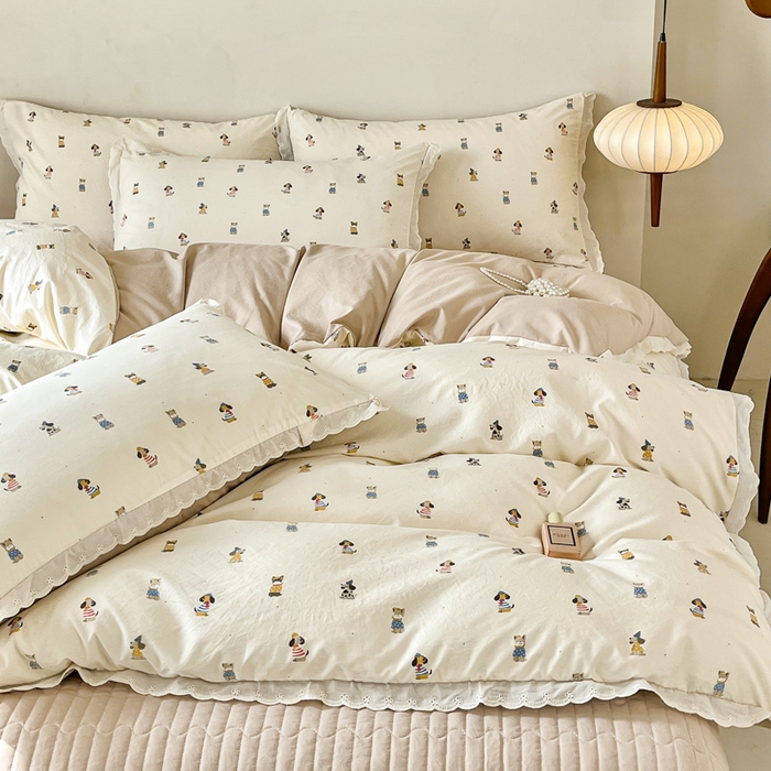 91家纺网 家纺一手货源 找家纺 斯卡诺家纺 2026新款全棉纯棉花边床盖四件套 狗狗家族-纯棉花边