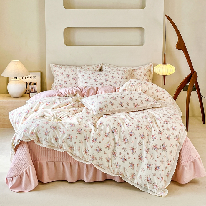 91家纺网 家纺一手货源 找家纺 斯卡诺家纺 2026新款全棉纯棉花边床盖四件套 红粉佳人-纯棉花边