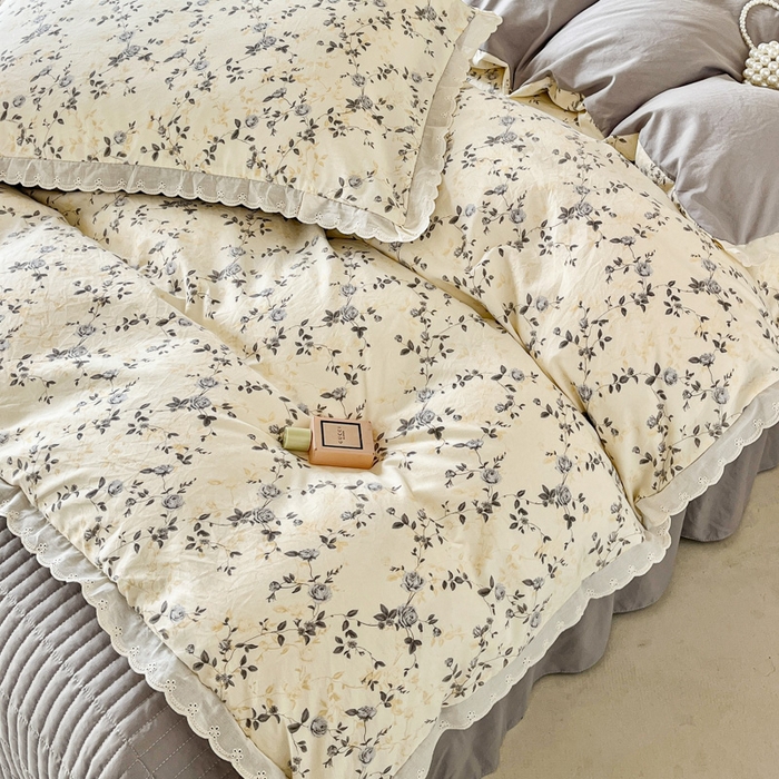 91家纺网 家纺一手货源 找家纺 斯卡诺家纺 2026新款全棉纯棉花边床盖四件套 南枝-纯棉花边