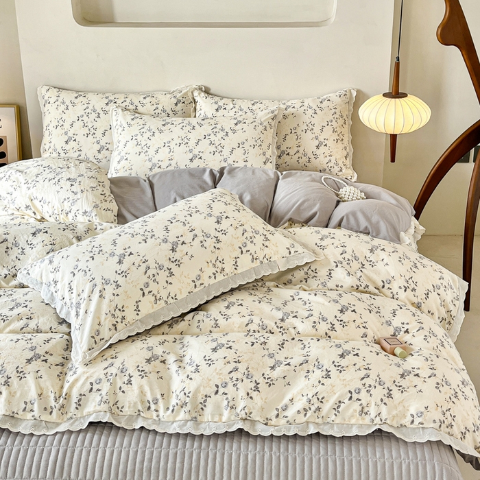 91家纺网 家纺一手货源 找家纺 斯卡诺家纺 2026新款全棉纯棉花边床盖四件套 南枝-纯棉花边