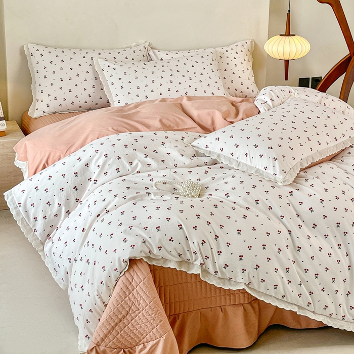 91家纺网 家纺一手货源 找家纺 斯卡诺家纺 2026新款全棉纯棉花边床盖四件套 樱桃-纯棉花边